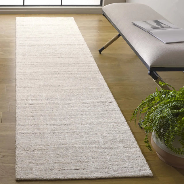 Safavieh Ebony 2'-3" x 9'-0" Rug in Ivory / Beige