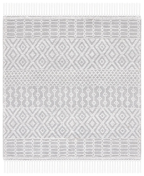 Safavieh Casablanca 6'-0" x 6'-0" Rug in Grey / Ivory