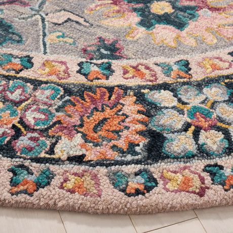 Safavieh Blossom 5'-0" x 5'-0" Rug in Grey / Pink