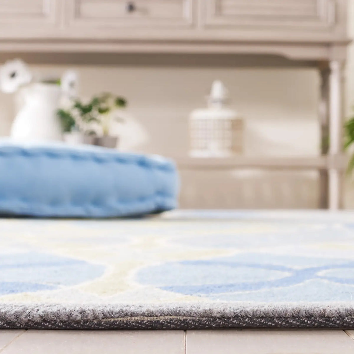 Safavieh Chelsea 3'-9" x 5'-9" Rug in Multi