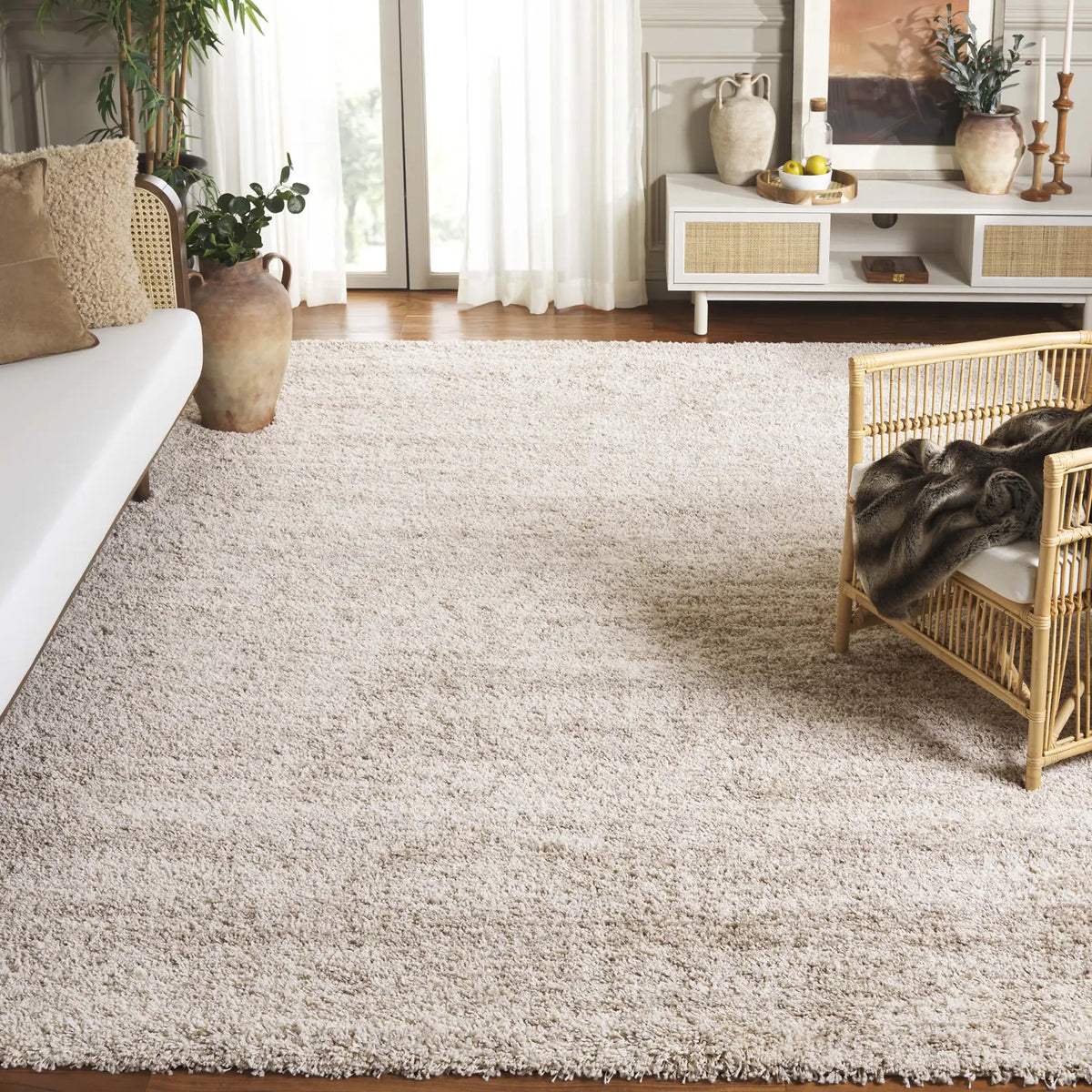 Safavieh Hudson Shag 10'-0" x 14'-0" Rug in Ivory / Beige