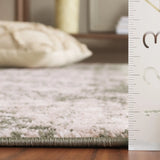 Safavieh Adirondack 4'-0" x 6'-0" Rug in Dark Green / Ivory