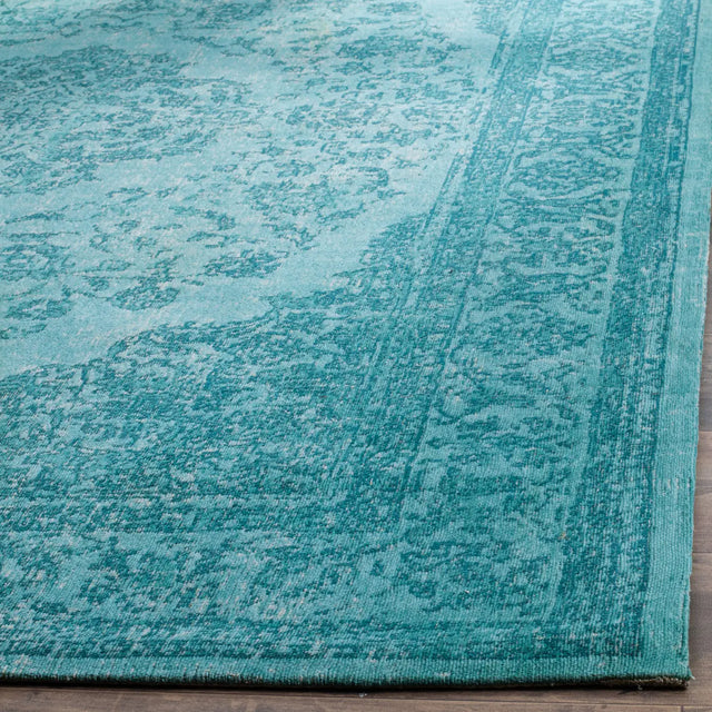 Safavieh Classic Vintage 5'-0" x 8'-0" Rug in Aqua