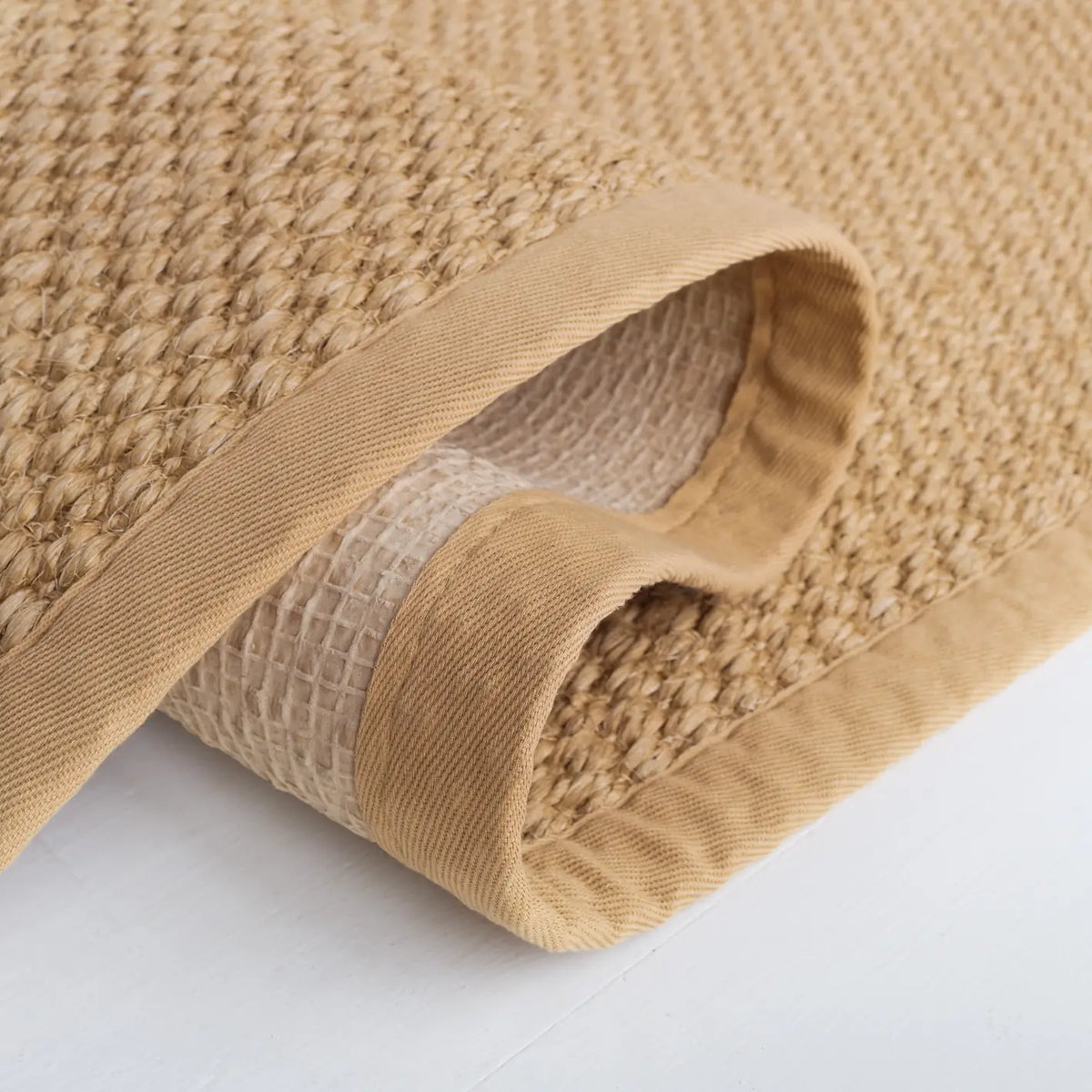 Safavieh Natural Fiber 4'-0" x 6'-0" Rug in Maize