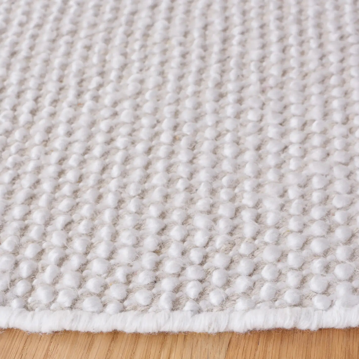 Safavieh Natura 6'-0" x 6'-0" Rug in Ivory / Black