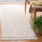 Safavieh Marbella 2'-3" x 8'-0" Rug in Ivory