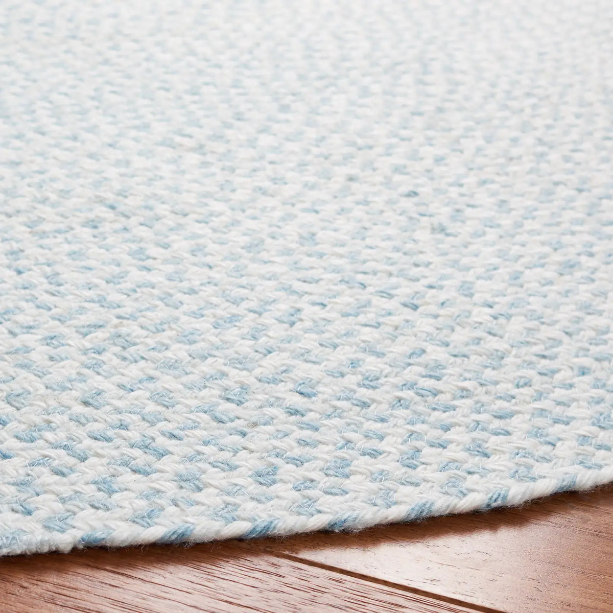 Safavieh Braided 5'-0" x 5'-0" Rug in Ivory / Light Blue