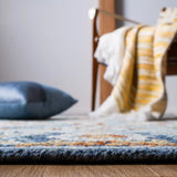 Safavieh Blossom 4'-0" x 6'-0" Rug in Navy / Yellow