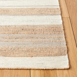 Safavieh Kilim 4'-0" x 6'-0" Rug in Natural / Ivory