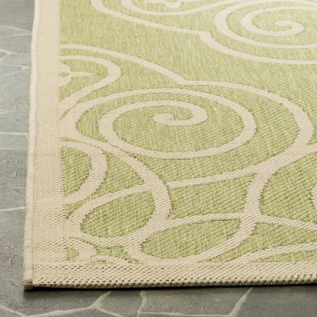 Safavieh Martha Stewart 5'-3" x 7'-7" Rug in Lily Pad