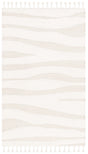 Safavieh Casablanca 4'-0" x 6'-0" Rug in Ivory / Beige