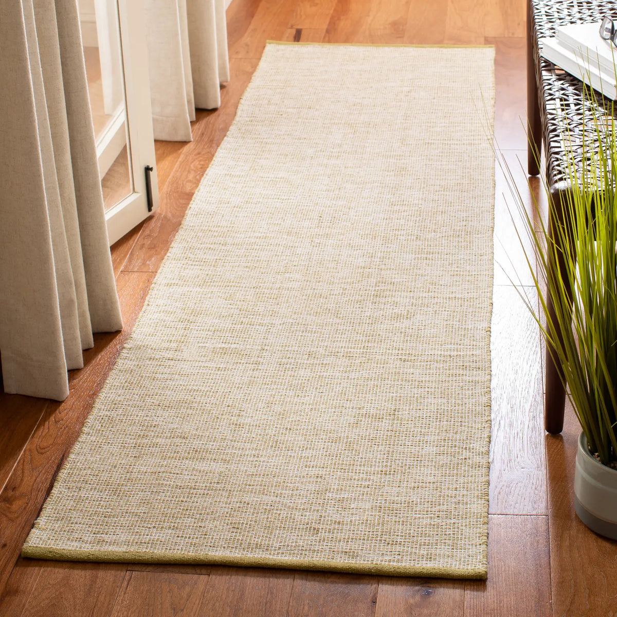 Safavieh Montauk 2'-3" x 8'-0" Rug in Green Olive