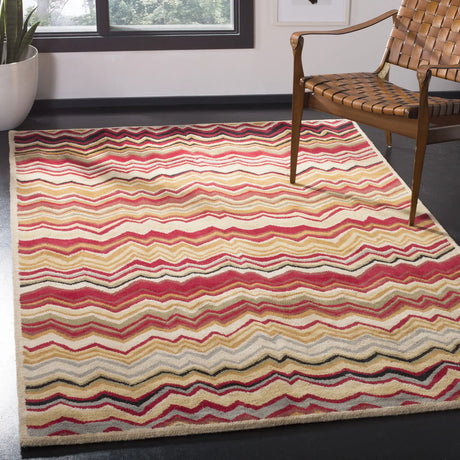 Safavieh Wyndham 4'-0" x 6'-0" Rug in Red / Multi