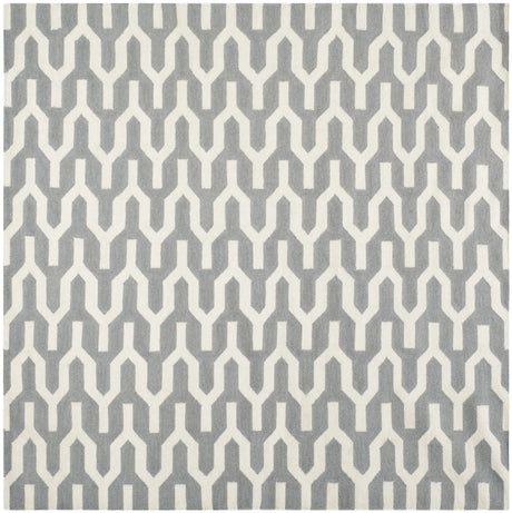 Safavieh Dhurries 7'-0" x 7'-0" Rug in Silver / Ivory