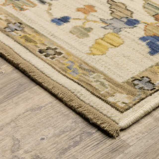 Oriental Weavers Sphinx Acacia ACA13 Tan Rugs - corner detail