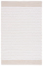 Safavieh Montauk 4'-0" x 6'-0" Rug in Beige / Ivory