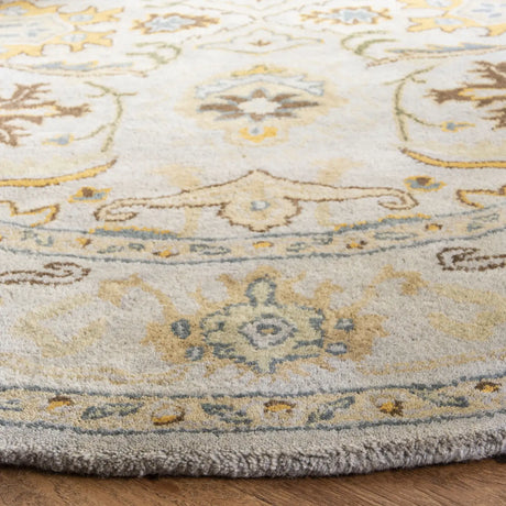 Safavieh Heritage 6'-0" x 6'-0" Rug in Light Grey / Grey