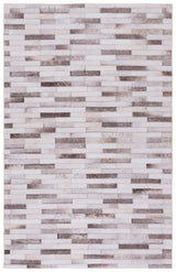 Safavieh Faux Hide 4'-0" x 6'-0" Rug in Beige / Brown