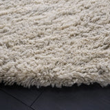 Safavieh Casablanca 6'-0" x 6'-0" Rug in Silver / Ivory
