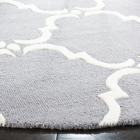 Safavieh Cambridge 6'-0" x 6'-0" Rug in Dark Grey / Ivory