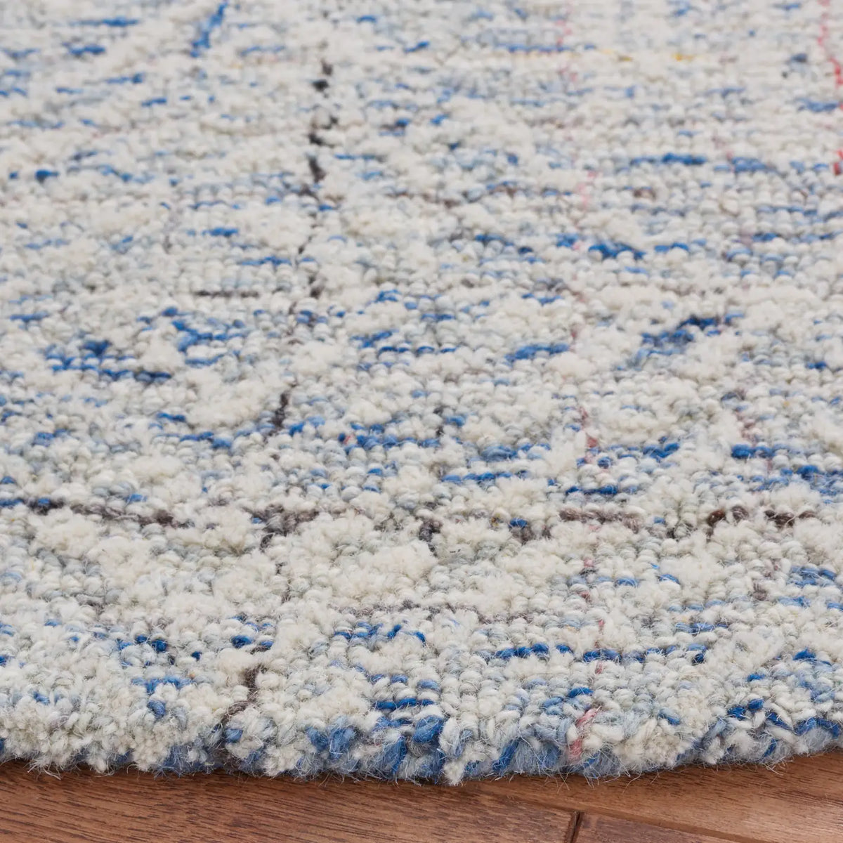 Safavieh Metro 6'-0" x 6'-0" Rug in Blue / Ivory