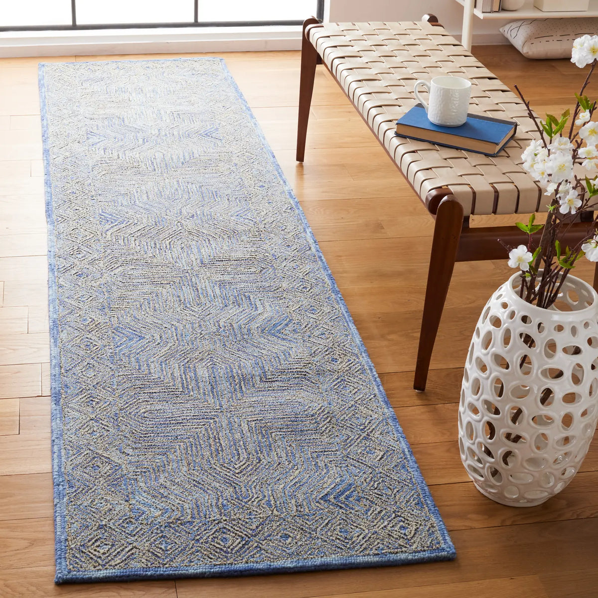 Safavieh Micro-Loop 2'-3" x 9'-0" Rug in Blue
