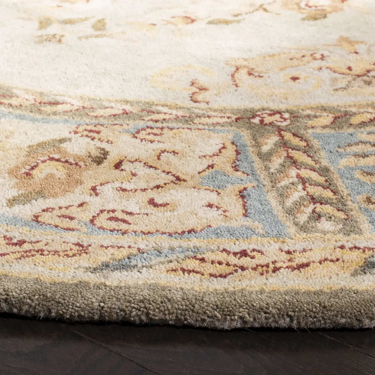 Safavieh Bergama 6'-0" x 6'-0" Rug in Light Blue / Ivory