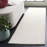 Safavieh Soho 2'-3" x 8'-0" Rug in Beige / Ivory