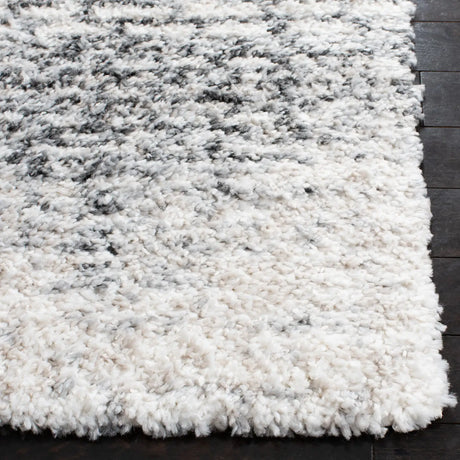 Safavieh Berber Shag 4'-5" x 6'-5" Rug in Charcoal / Grey