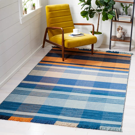 Safavieh Striped Kilim 4'-0" x 6'-0" Rug in Orange / Blue