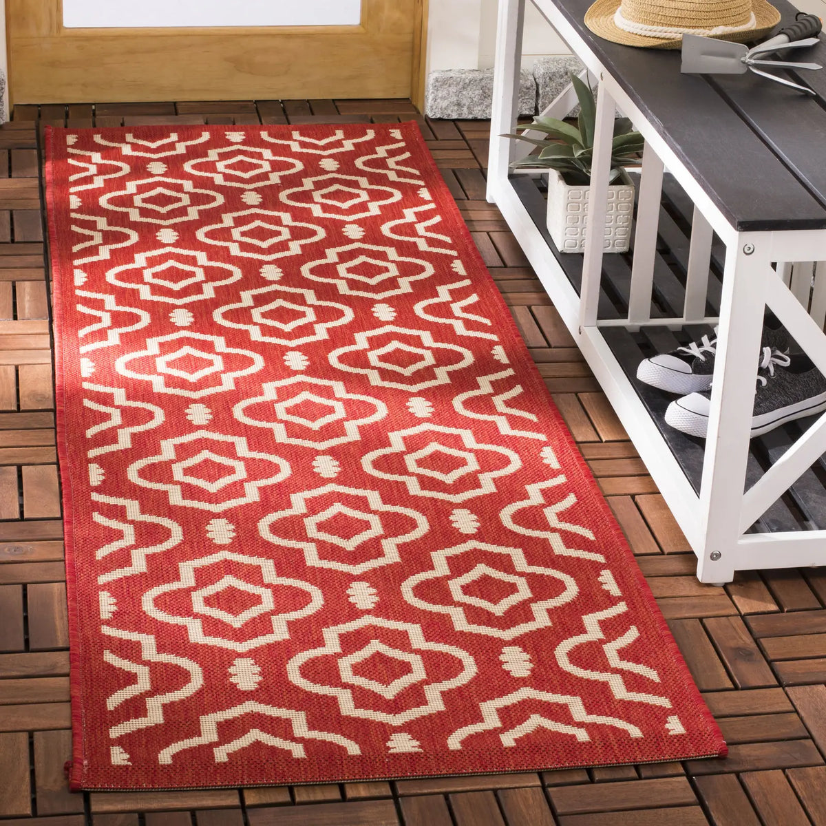 Safavieh Courtyard 2'-3" x 6'-7" Rug in Red / Bone
