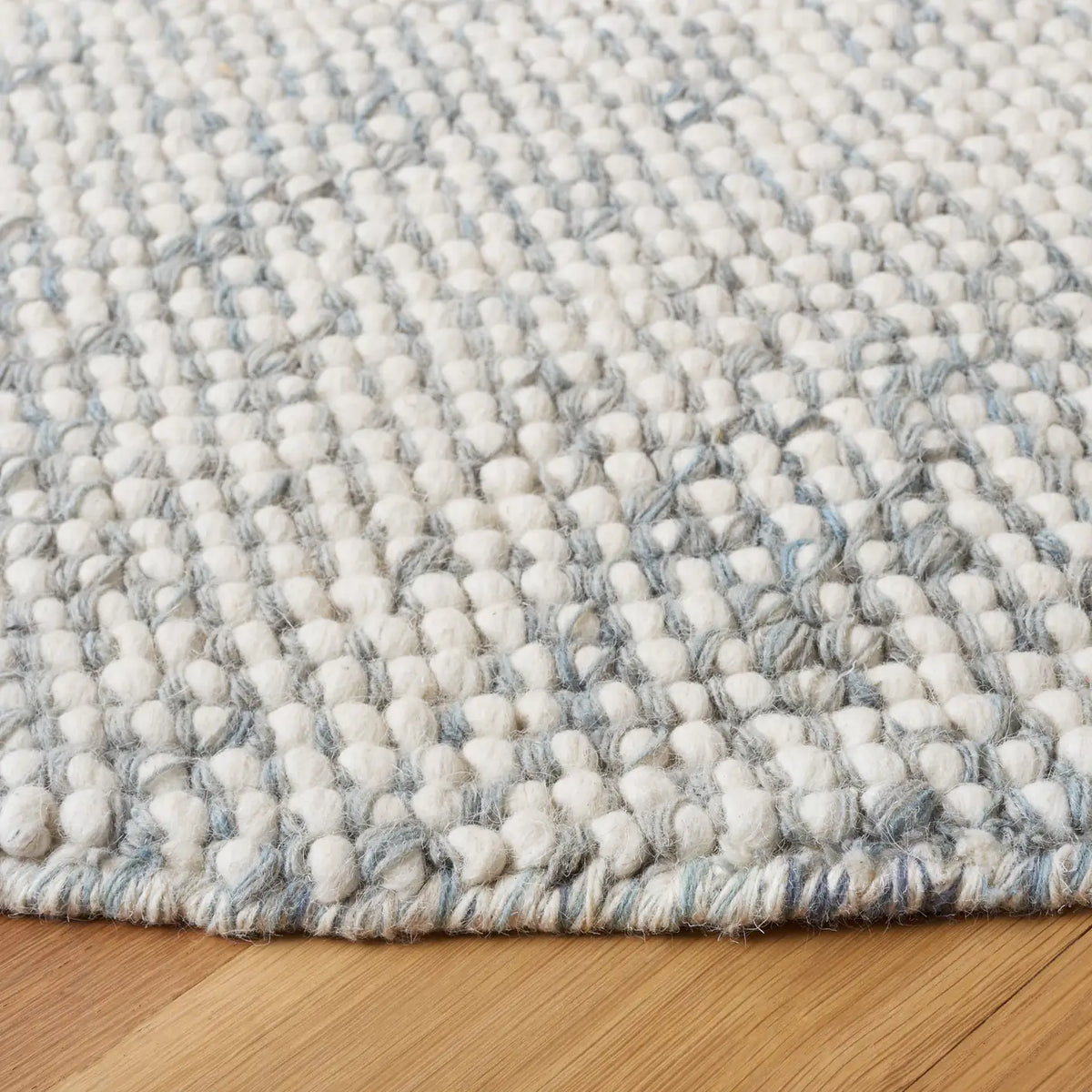 Safavieh Natura 6'-0" x 6'-0" Rug in Grey / Ivory