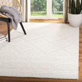 Safavieh Micro-Loop 4'-0" x 6'-0" Rug in Grey / Ivory