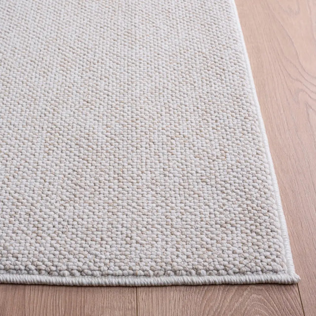 Safavieh River 5'-3" x 7'-6" Rug in Beige / Ivory