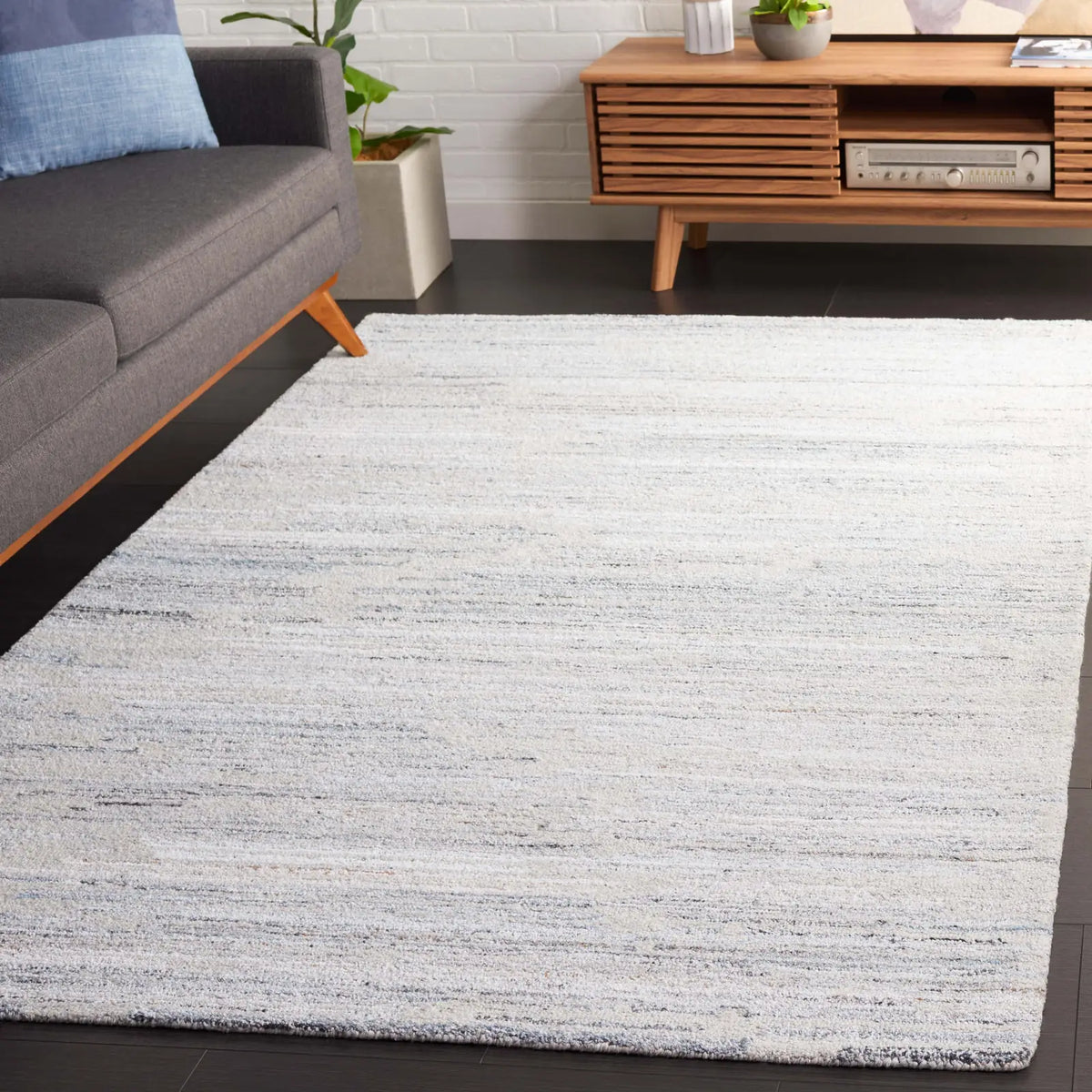 Safavieh Abstract 4'-0" x 6'-0" Rug in Beige / Blue