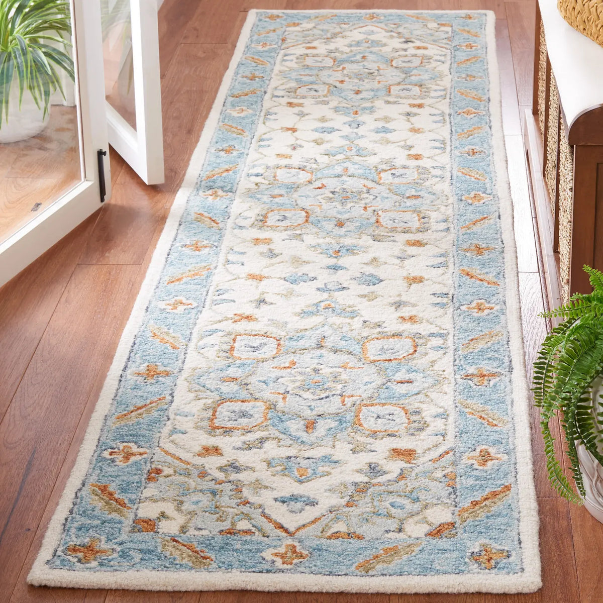 Safavieh Metro 2'-3" x 9'-0" Rug in Ivory / Blue