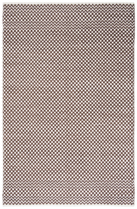 Safavieh Boston 4'-0" x 6'-0" Rug in Brown