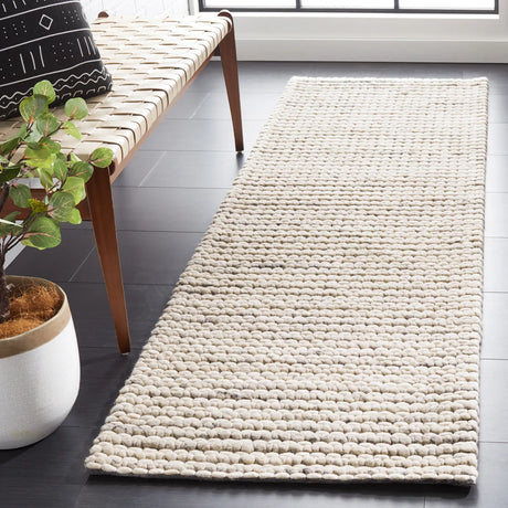 Safavieh Marbella 2'-3" x 8'-0" Rug in Grey / Ivory