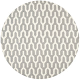 Safavieh Dhurries 7'-0" x 7'-0" Rug in Silver / Ivory