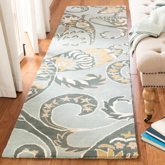 Safavieh Wyndham 2'-3" x 9'-0" Rug in Blue / Multi