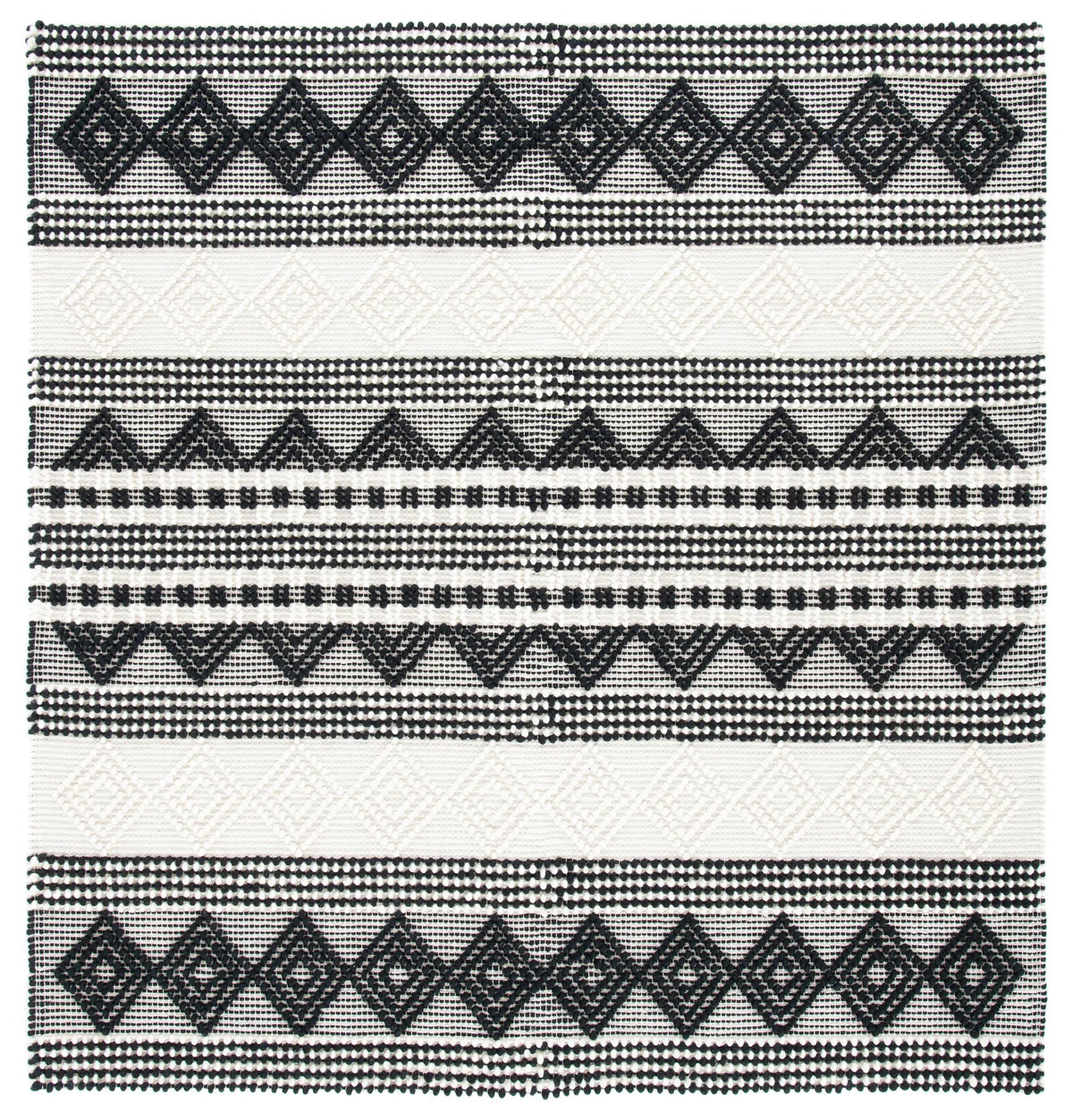 Safavieh Natura 6'-0" x 6'-0" Rug in Black / Ivory