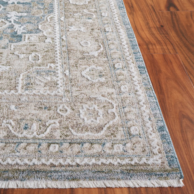 Safavieh Finley 4'-0" x 6'-0" Rug in Blue / Beige