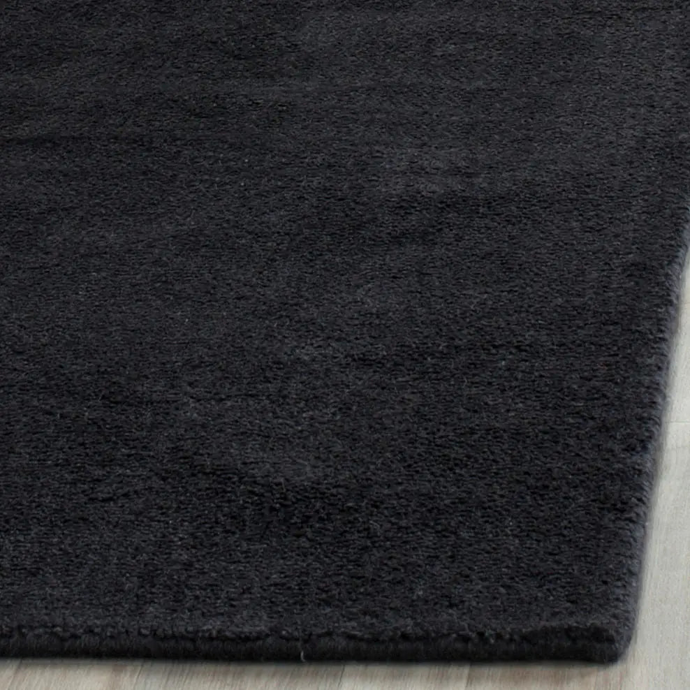 Safavieh Himalaya 2'-3" x 10'-0" Rug in Black