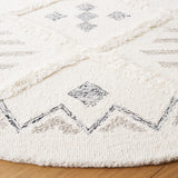 Safavieh Casablanca 6'-0" x 6'-0" Rug in Ivory / Black
