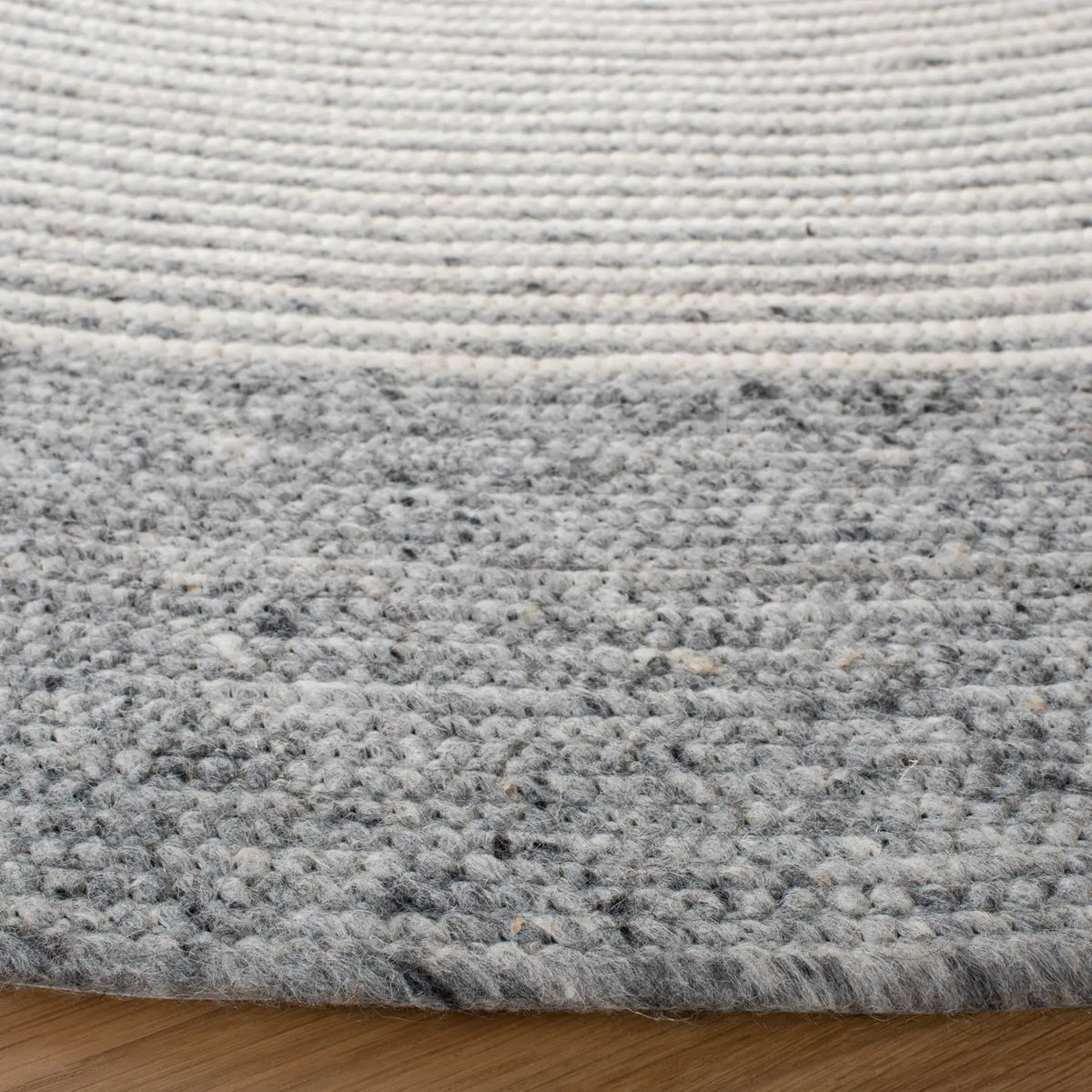 Safavieh Braided 5'-0" x 5'-0" Rug in Grey / Ivory