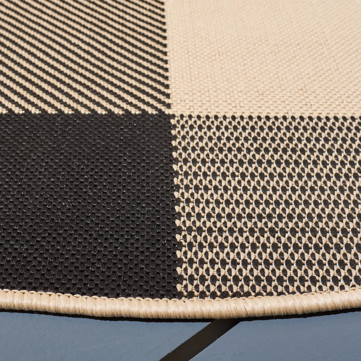 Safavieh Courtyard 6'-7" x 6'-7" Rug in Black / Bone