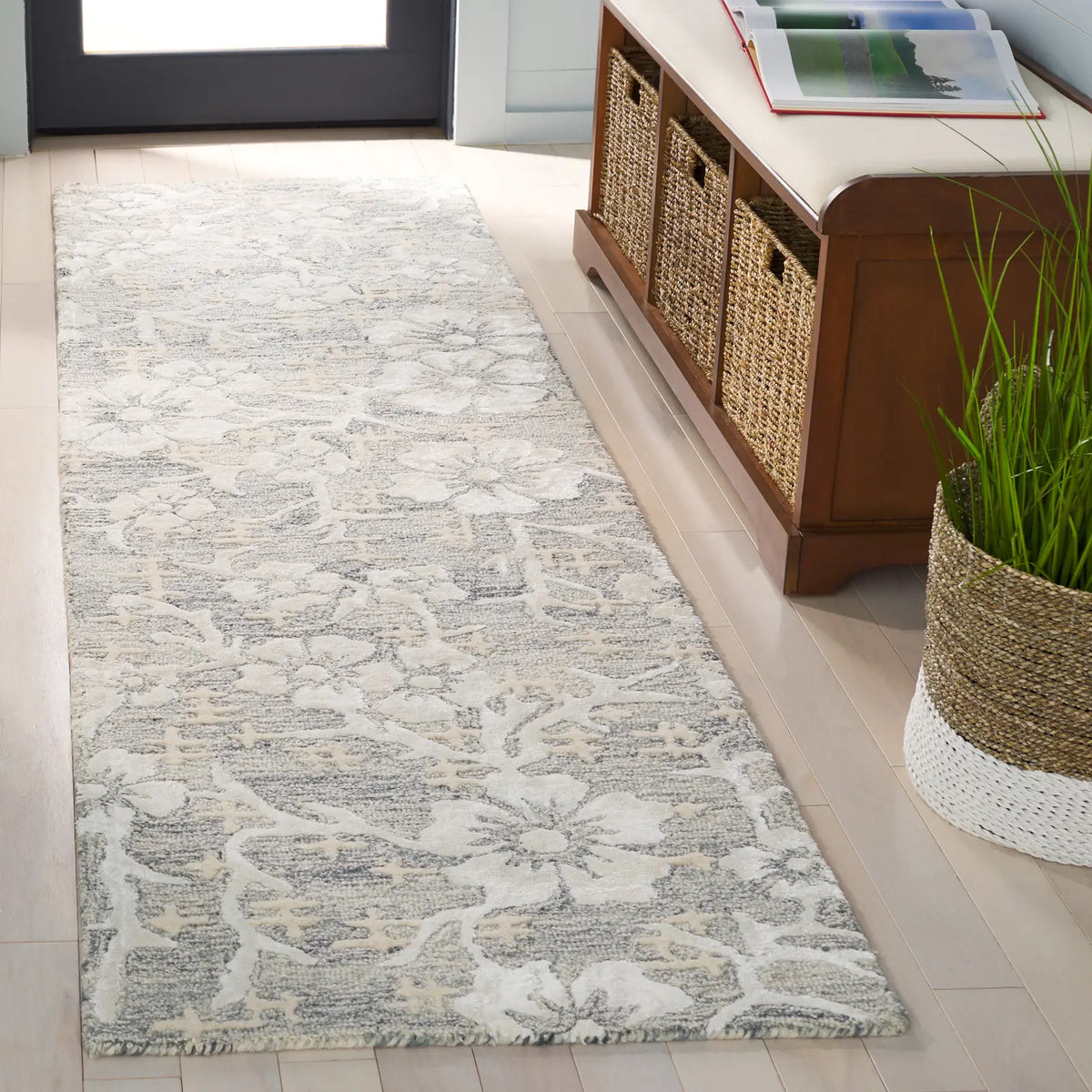 Safavieh Glamour 2'-3" x 8'-0" Rug in Grey / Ivory