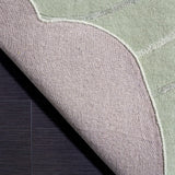 Safavieh Novelty 5'-0" x 8'-0" Rug in Green