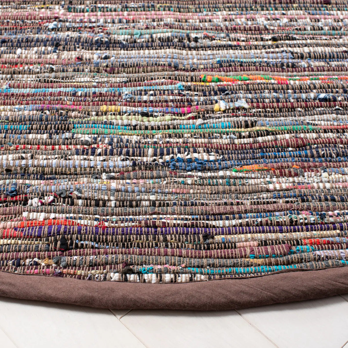 Safavieh Rag Rug 6'-0" x 6'-0" Rug in Rust / Multi