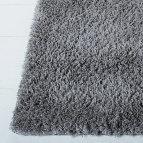 Safavieh Decora Shaggy 4'-0" x 6'-0" Rug in Dark Grey